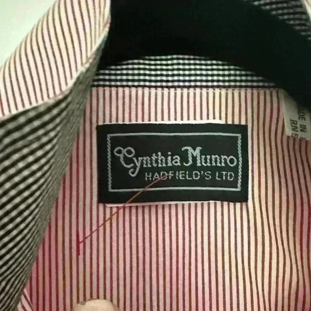 Pre-Owned Cynthia Munro Pink Pinstripe Hadfield Cuff Shirt -Pearlized buttons - Picture 3 of 8